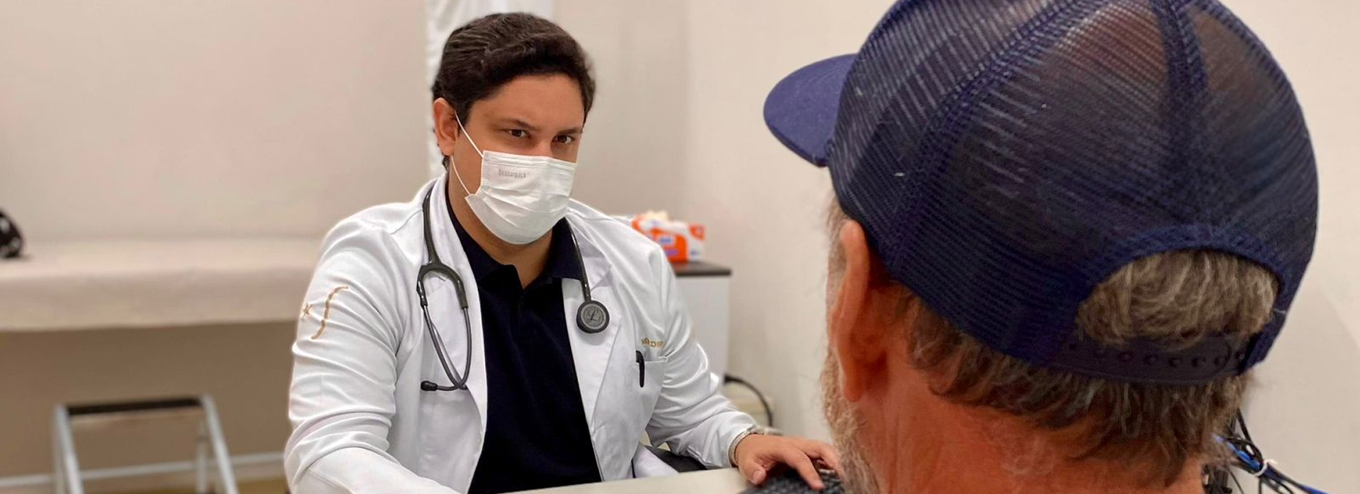 A Policlínica Estadual do Entorno em Formosa destaca a importância da conscientização sobre HTLV e malária para a saúde pública.