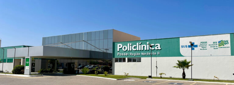 Policlínica Estadual da Região Nordeste II, destacando atendimento humanizado e serviços de saúde em 2025