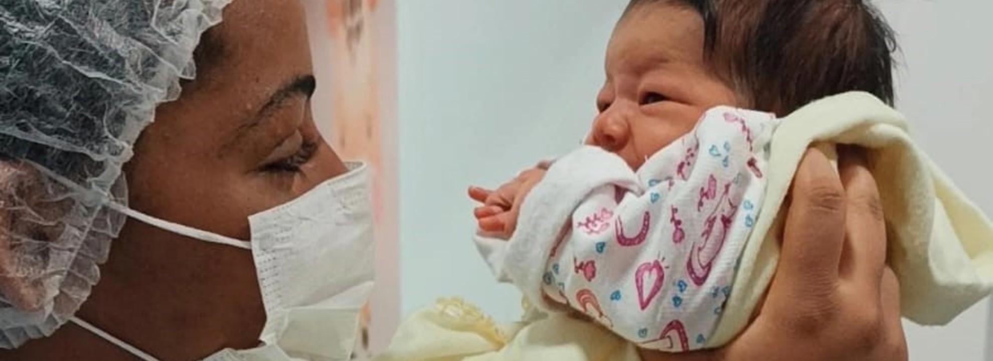 Cuidado humanizado no Hospital Estadual de Formosa (HEF) com recém-nascidos e suporte às famílias durante a internação na maternidade