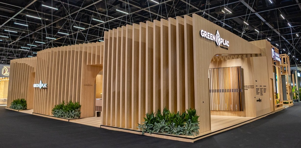 Greenplac apoia a Associação Padre Leo com doação de MDF de sua nova coleção CASAS, promovendo inclusão e sustentabilidade. Marca pertence a holding Colpar Brasil.