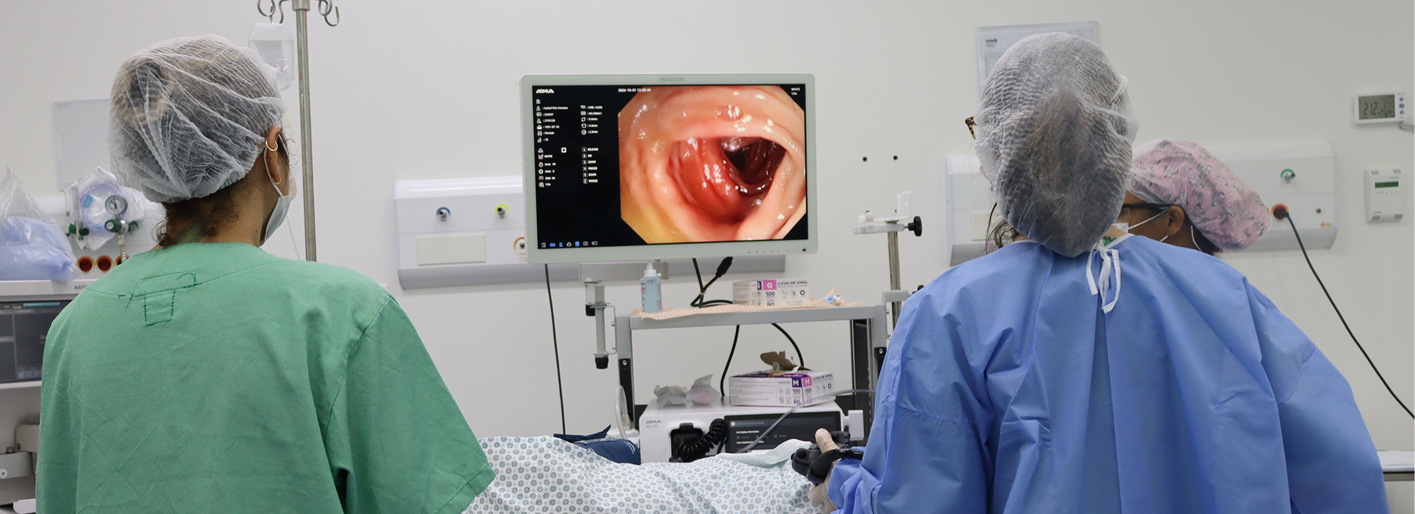 O Hospital Municipal da Brasilândia (HMB) agora oferece um novo serviço para a realização de colonoscopias eletivas, visando atender pacientes que necessitam de suporte hospitalar e anestésico, com o objetivo de realizar até 484 exames por mês.